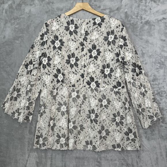 John Mark Blouse Womens XL Tan Black White Floral Lace Bell Sleeve Raw Hem Boho - Picture 2 of 11